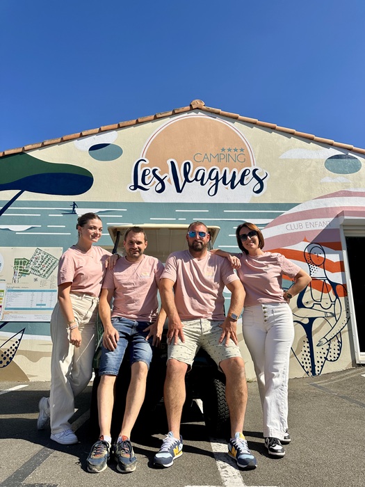 Toute l'équipe du camping réunie pour vous accueillir et vous conseiller sur les meilleures activités aux Sables d'Olonne.